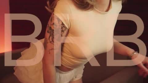 elliecutes online show from 10.19.25