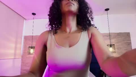 Snapshot of elliee_alves chatting on 07.10.26 elliee_alves online show from 07.10.26