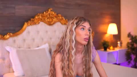 Ellie online show from 11.03.25