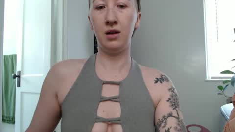 Ellie Rowyn online show from 03.31.26