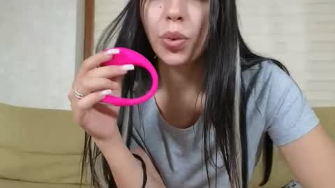 ellietv_ares online show from 09.18.25
