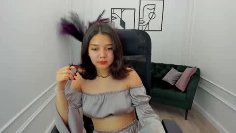 Snapshot of ellievensda chatting on 10.09.25 ellievensda online show from 10.09.25