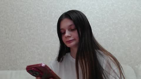Snapshot of elliewalkersdreamgirl chatting on 12.12.24 Effie1818 online show from 12.12.24