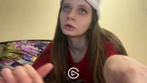 Snapshot of elliewalkersdreamgirl chatting on 12.25.24 Effie1818 online show from 12.25.24