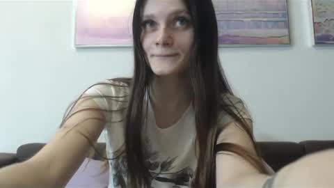 Snapshot of elliewalkersdreamgirl chatting on 01.16.25 Effie1818 online show from 01.16.25