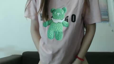 Snapshot of elliewalkersdreamgirl chatting on 01.24.25 Effie1818 online show from 01.24.25