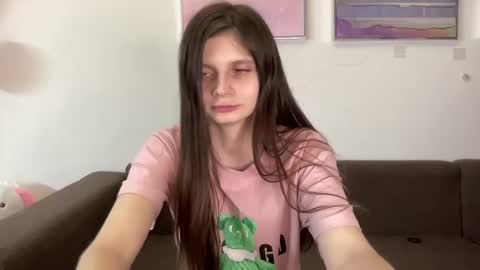 Snapshot of elliewalkersdreamgirl chatting on 02.06.25 Effie1818 online show from 02.06.25
