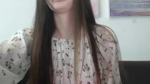 Snapshot of elliewalkersdreamgirl chatting on 02.16.25 Effie1818 online show from 02.16.25