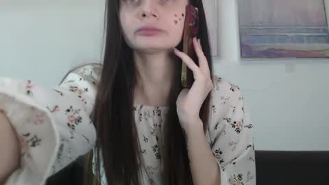 Snapshot of elliewalkersdreamgirl chatting on 02.16.25 Effie1818 online show from 02.16.25