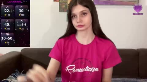 Snapshot of elliewalkersdreamgirl chatting on 03.05.25 Effie1818 online show from 03.05.25