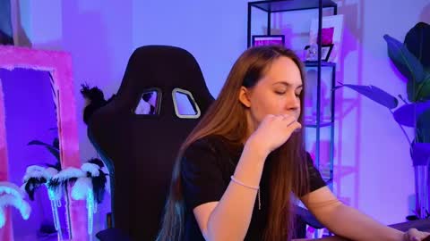 Elin online show from 03.21.26