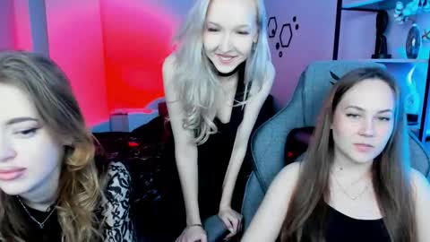 Snapshot of ellinvale chatting on 05.22.26 Elin online show from 05.22.26