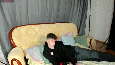 elliot_mars_ online show from 10.17.25