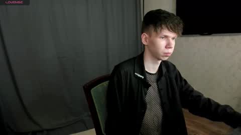 elliot_mars_ online show from 10.24.25