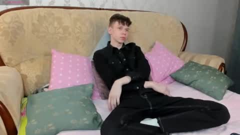 elliot_mars_ online show from 10.26.25