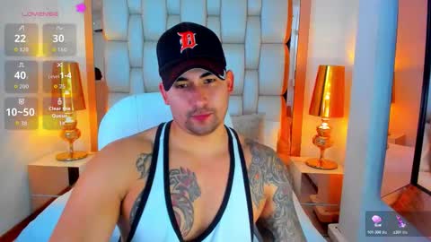 Snapshot of elliott_veelez chatting on 10.23.25 E L L I O T V E L E Z online show from 10.23.25