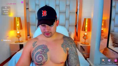 Snapshot of elliott_veelez chatting on 11.13.25 E L L I O T V E L E Z online show from 11.13.25