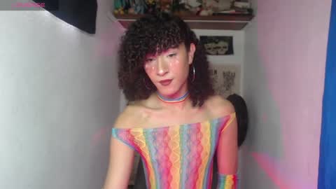 Snapshot of ellis_flowers chatting on 05.06.26 . online show from 05.06.26