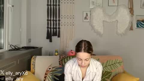 elly_ary online show from 01.06.26