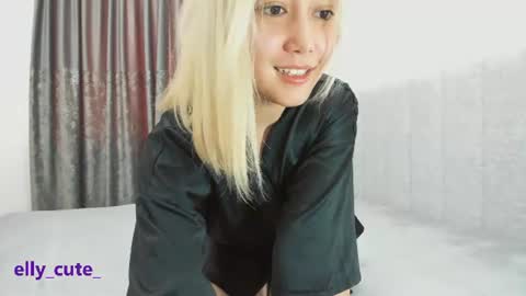 Snapshot of elly_cute_ chatting on 07.26.26 Elly Cute online show from 07.26.26