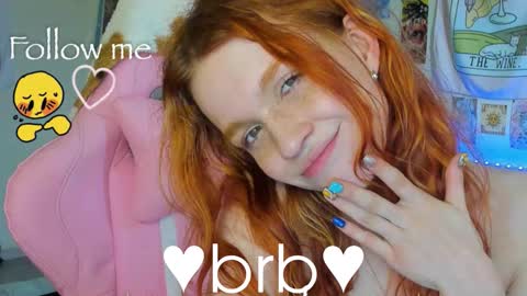 Snapshot of elly_milas chatting on 11.02.25 Elly Fansly online show from 11.02.25