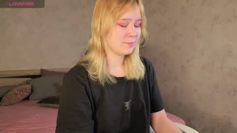 ellya_castro online show from 11.10.25