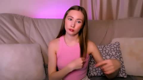 Snapshot of ellycolins_ chatting on 03.03.26 Elly online show from 03.03.26