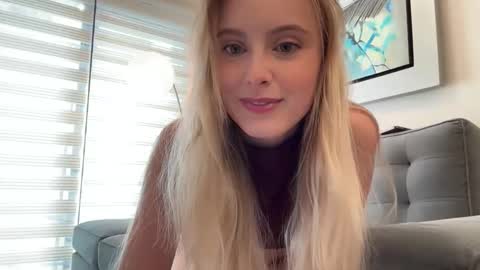 ellykeyofficial online show from 05.03.26