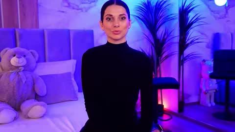 Elly online show from 10.27.25