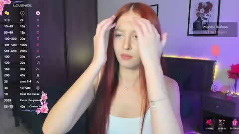 EllyPeach online show from 11.10.25