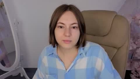 elma_lily online show from 09.28.25