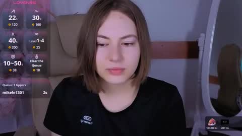 elma_lily online show from 10.23.25