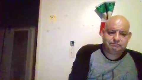 Snapshot of elmario24 chatting on 09.30.25 elmario24 online show from 09.30.25