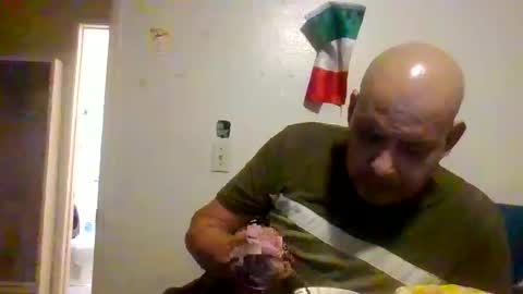 Snapshot of elmario24 chatting on 10.13.25 elmario24 online show from 10.13.25