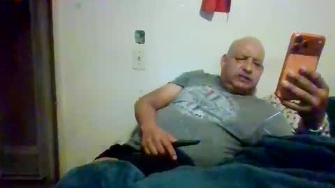 Snapshot of elmario24 chatting on 10.15.25 elmario24 online show from 10.15.25