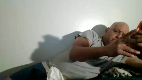 Snapshot of elmario24 chatting on 10.17.25 elmario24 online show from 10.17.25