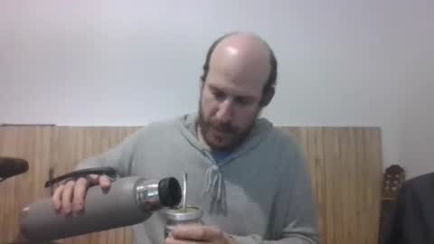 Snapshot of elmatirestrepo chatting on 07.05.26 Mati Restrepo online show from 07.05.26