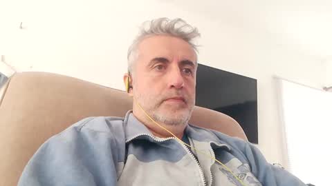 Snapshot of elmejorfvb2 chatting on 12.23.24 fer online show from 12.23.24