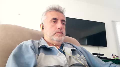 Snapshot of elmejorfvb2 chatting on 01.01.25 fer online show from 01.01.25