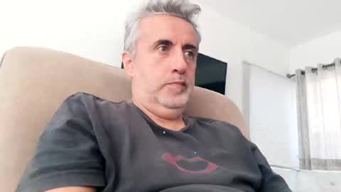 Snapshot of elmejorfvb2 chatting on 01.22.25 fer online show from 01.22.25