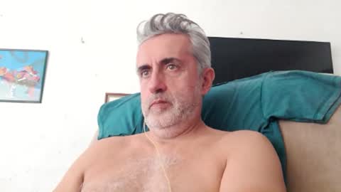 Snapshot of elmejorfvb2 chatting on 02.03.25 fer online show from 02.03.25