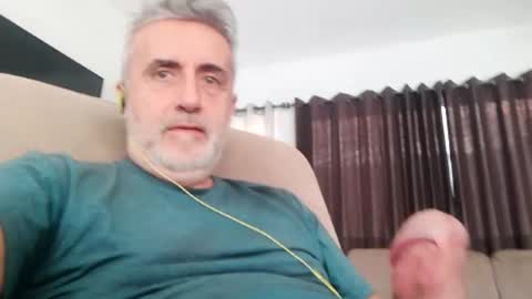 Snapshot of elmejorfvb2 chatting on 02.13.25 fer online show from 02.13.25