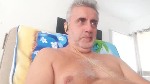 Snapshot of elmejorfvb2 chatting on 02.22.25 fer online show from 02.22.25