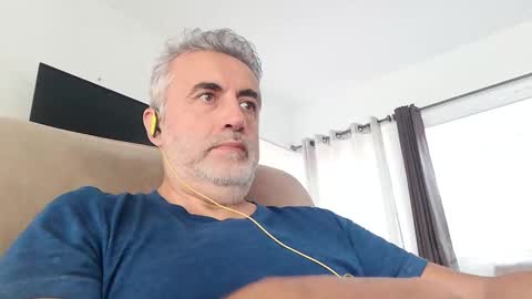 Snapshot of elmejorfvb2 chatting on 03.09.25 fer online show from 03.09.25