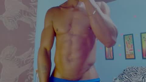 elmiltonnjakee online show from 02.03.26