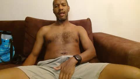 My name is Elmore. Please say hello I like to chat with you. If you have requests or dirty talk please use tip online show from 03.10.25