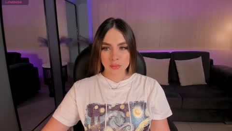 ELOISA OLIVERO online show from 10.08.25