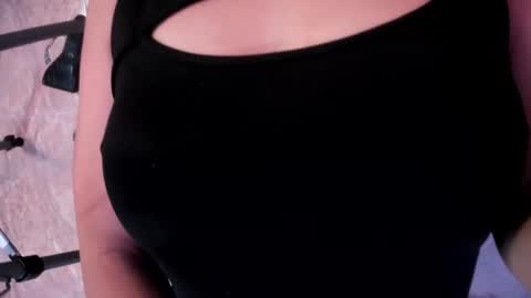 EloiseQuinn online show from 09.23.25