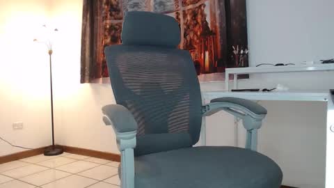 eloysamm online show from 11.25.25