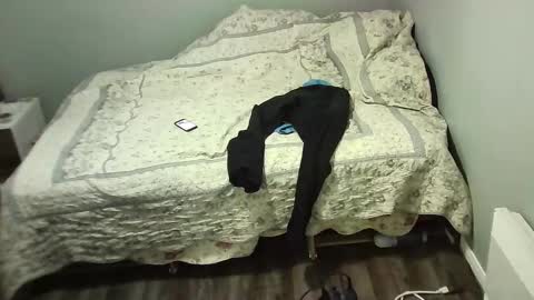 Snapshot of elpouto chatting on 11.01.25 Elpouro online show from 11.01.25